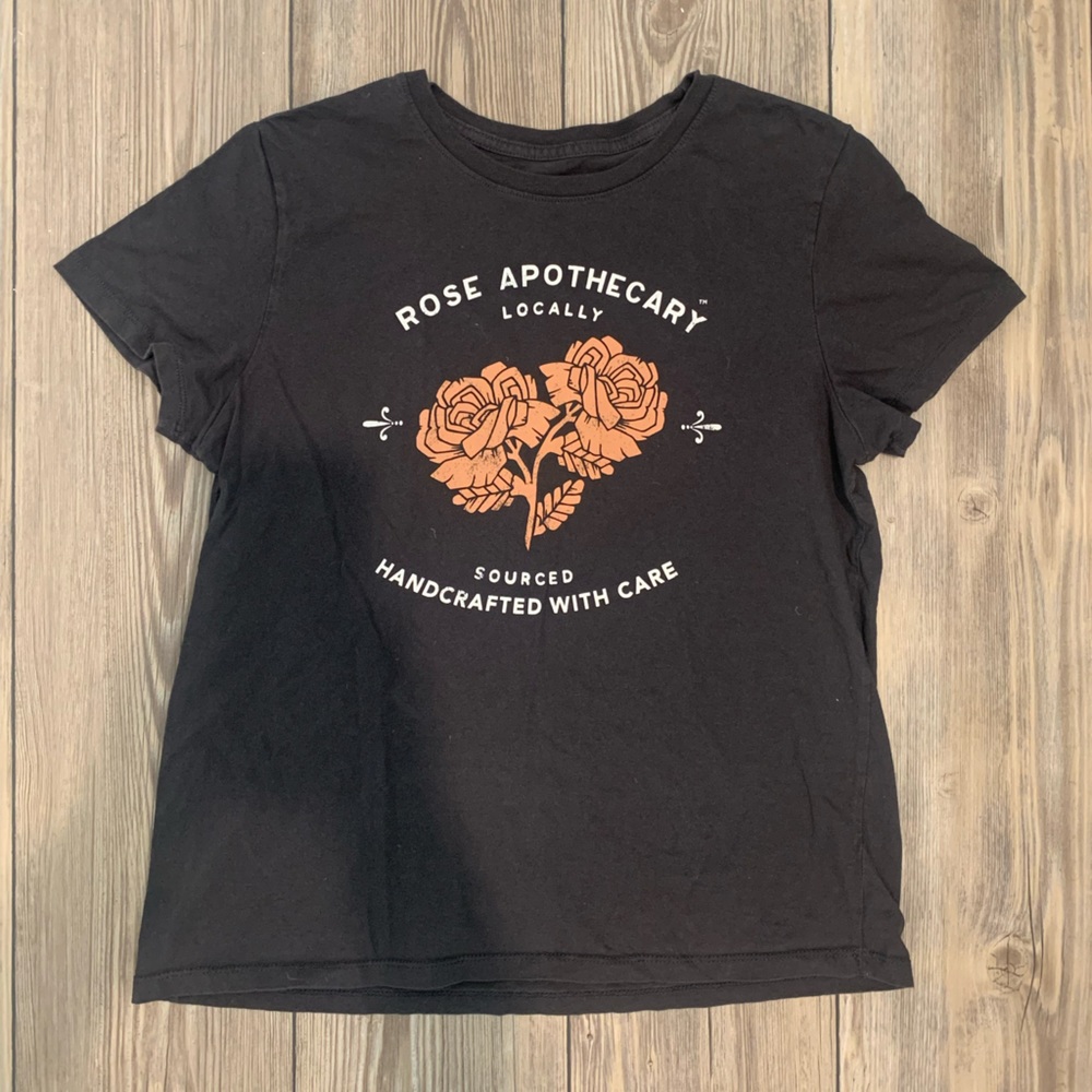 Schitt’s Creek Rose Apothecary tee
